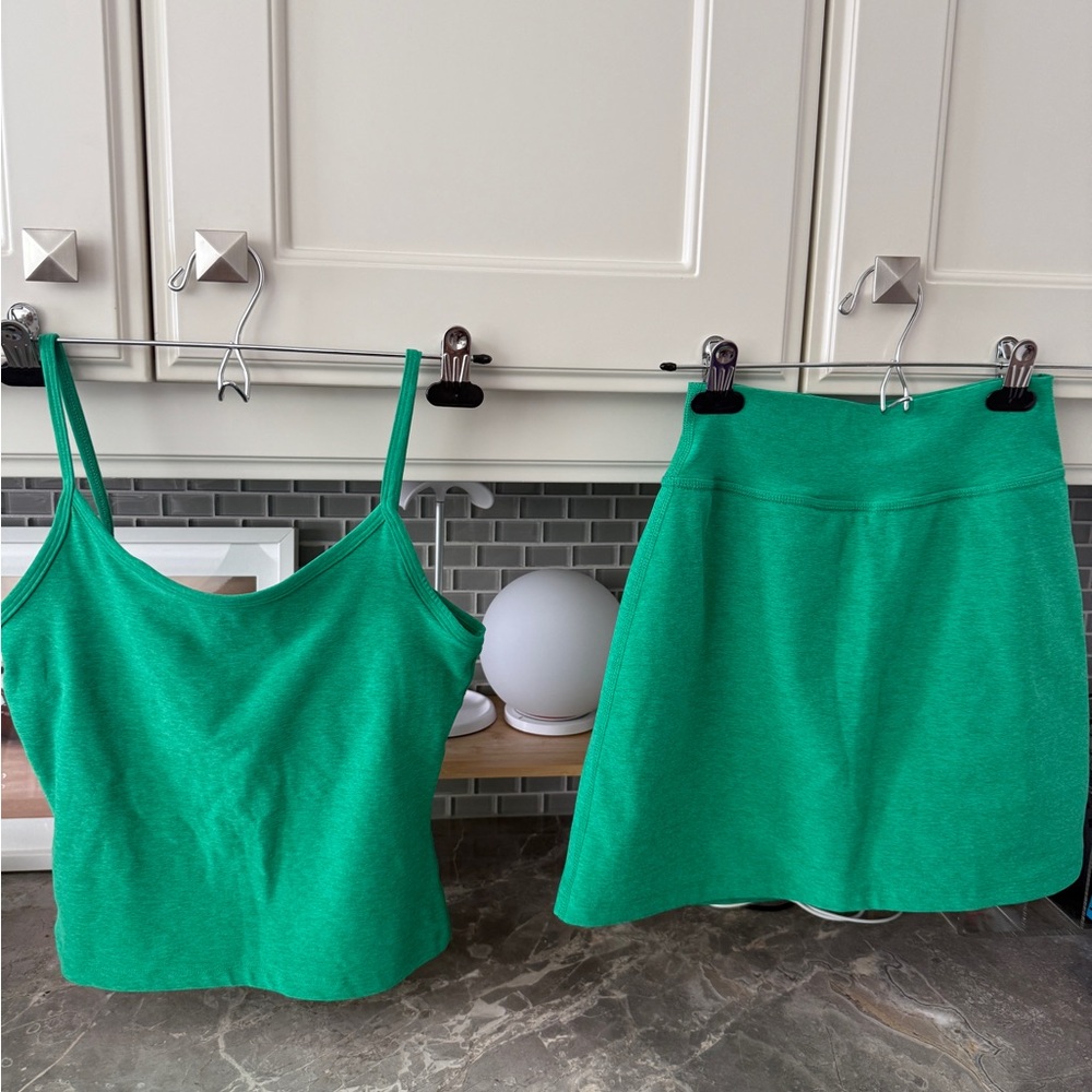 Beyond Yoga Vibrant Green A-Line Skirt Set